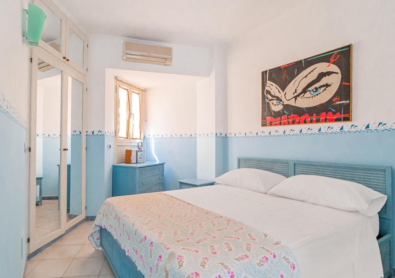 Murphy Holiday Home - Flat House 302 La Maddalena  Buitenkant foto